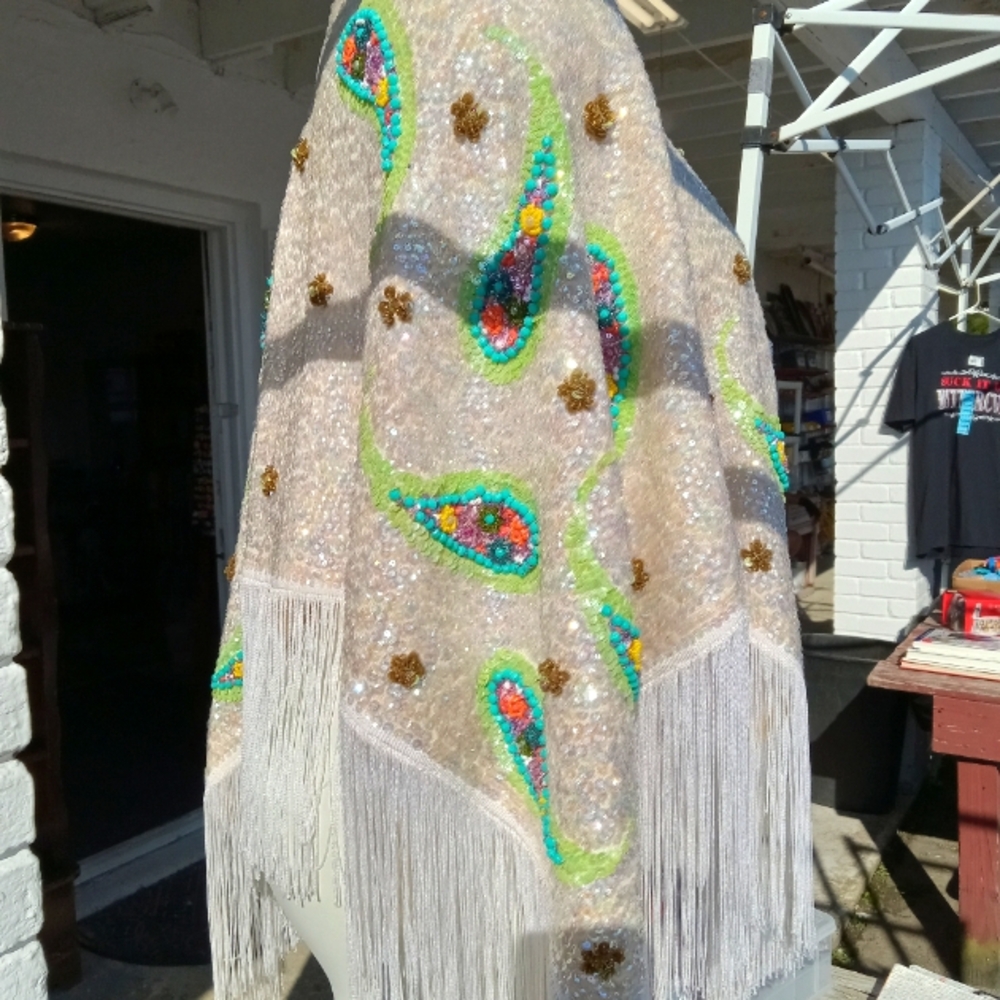 Vintage poncho with sequins